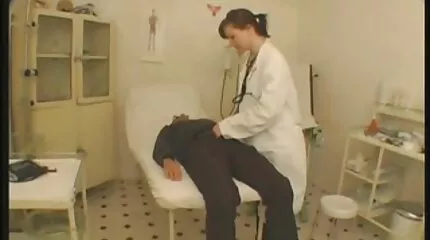 Een jonge brunette blij vader met hoge kwaliteit gratis seksfilms bekijken aspiratie