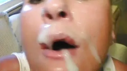 POV dude filmed lesbische seksfilms privé seks met Skinn Ragazza