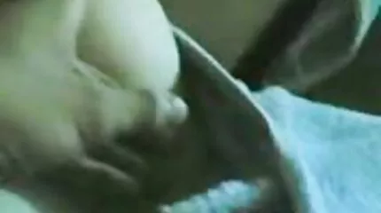Zet doggy gratis seks film style blonde in kousen en gretig geneukt van achter