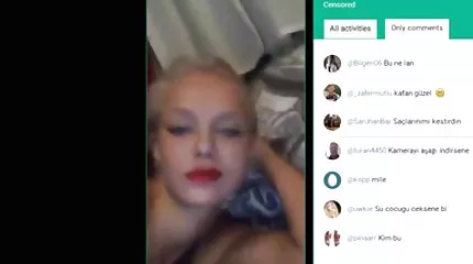 Jonge gratis seksfilms kijken latina wordt geneukt in een harige vagina