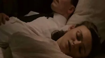 Zwart minnaar helpt echtgenoot neuken zijn geile vrouw seksfilm gratis