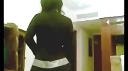 Sperma hongerige babes worden gratis seksfilms kijken hartstochtelijk gezogen door twee imposante fallussen
