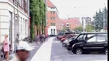 Drie geile blondjes geven een pijpbeurt aan de fallus van een man gratis seksfilms kijken en willen sperma