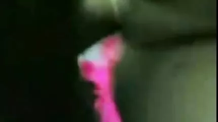 Borst ragazza meisje is gegeven alle over de erotische seksfilms keuken naar een mulat stranger