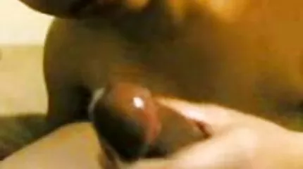 Kharkiv perverts geneukt in hot tub voor geil video seksfilm trio
